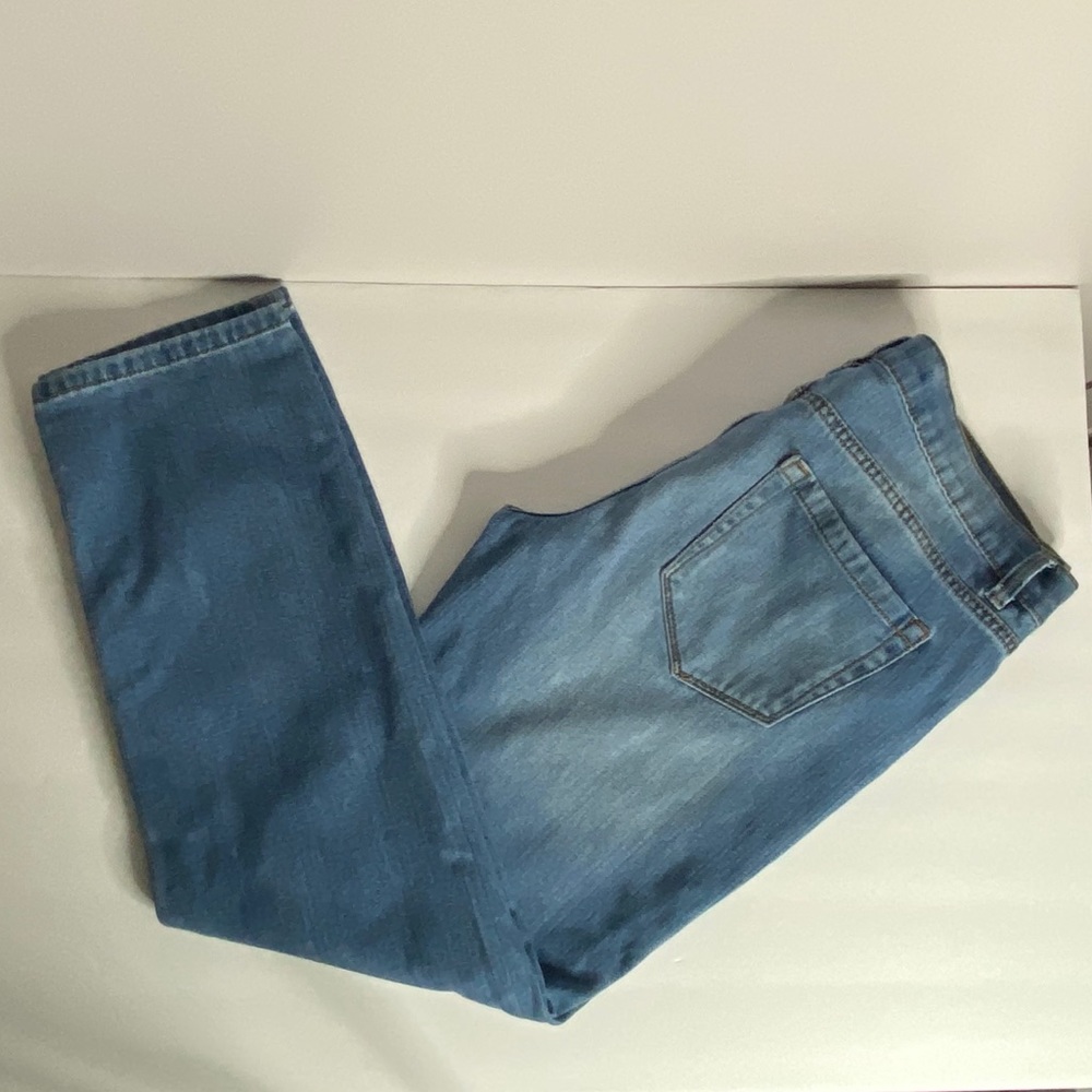 Joe Fresh Boyfriend Jeans, size 8